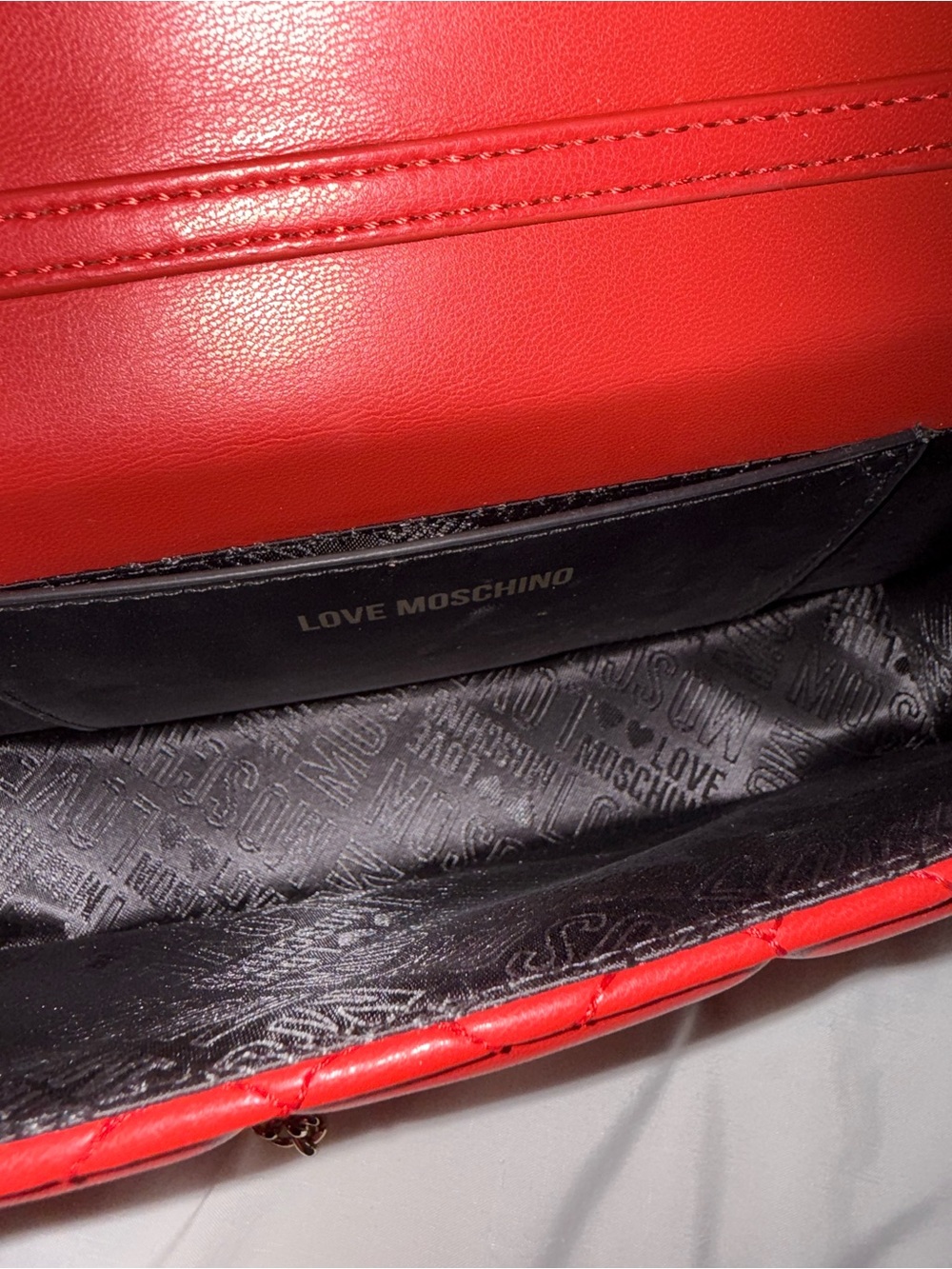 Love Moschino Red Heart Pattern Crossbody - Picture 4 of 16